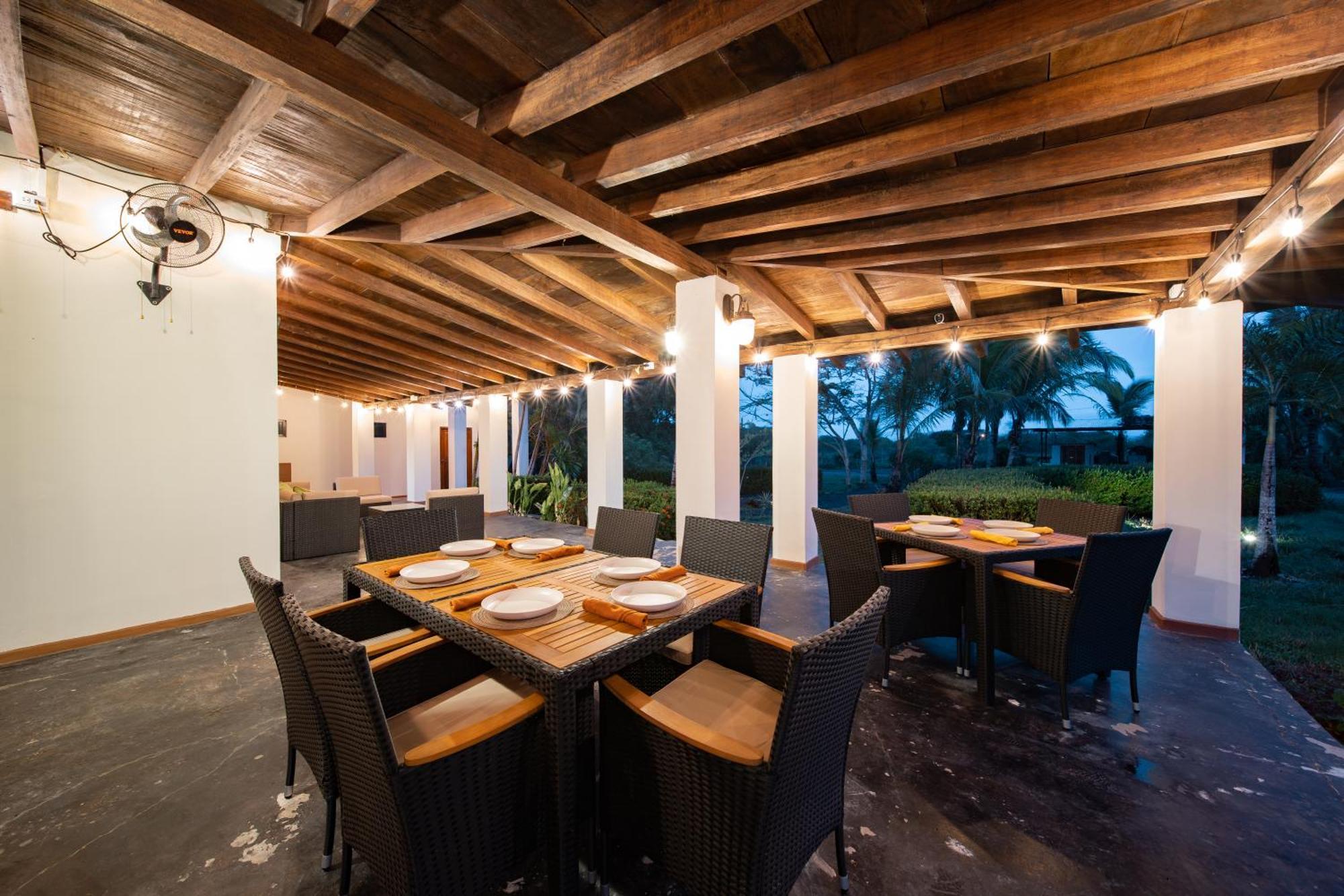 Zenquility Inn & Tavern Pedasi Town Dış mekan fotoğraf