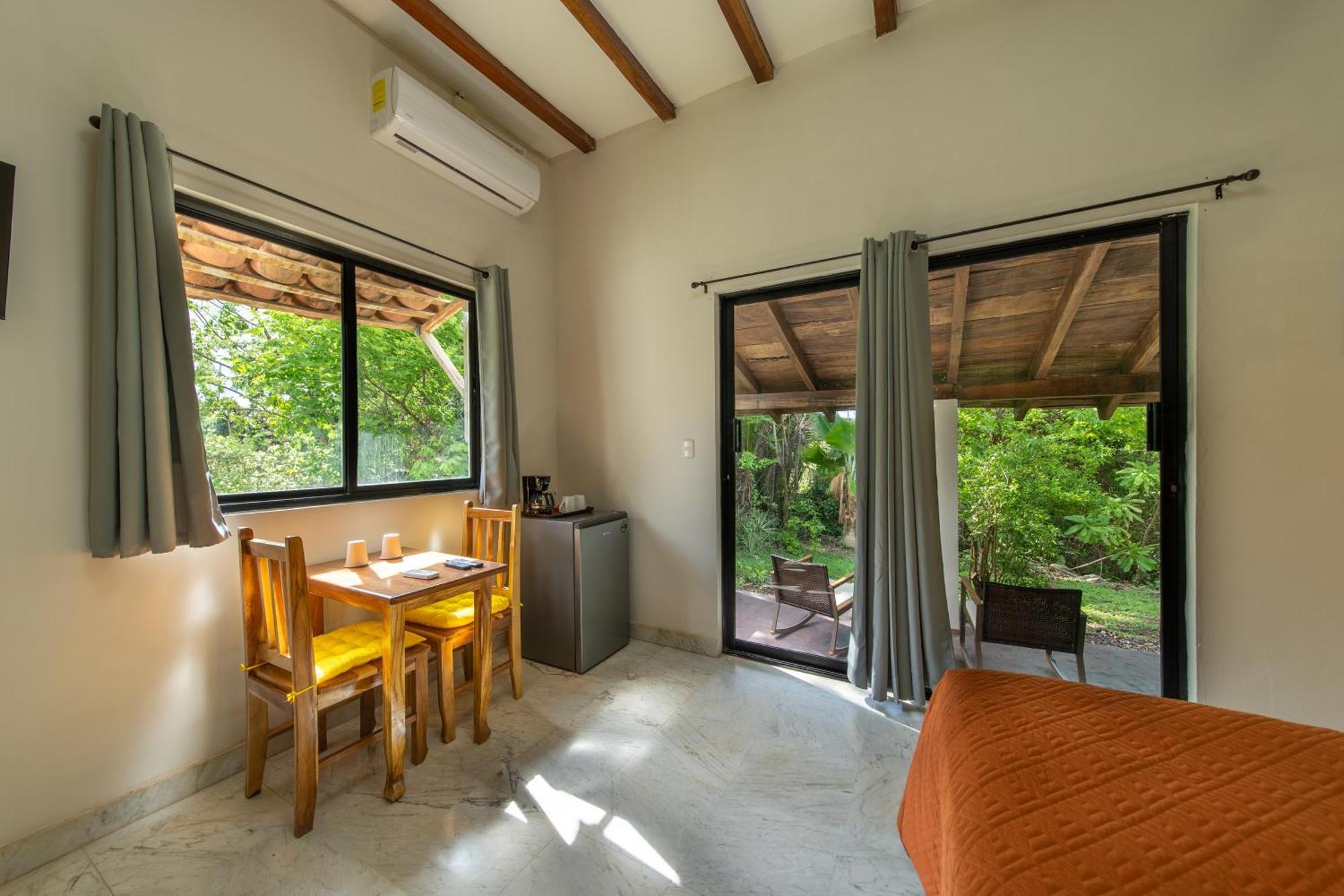 Zenquility Inn & Tavern Pedasi Town Dış mekan fotoğraf